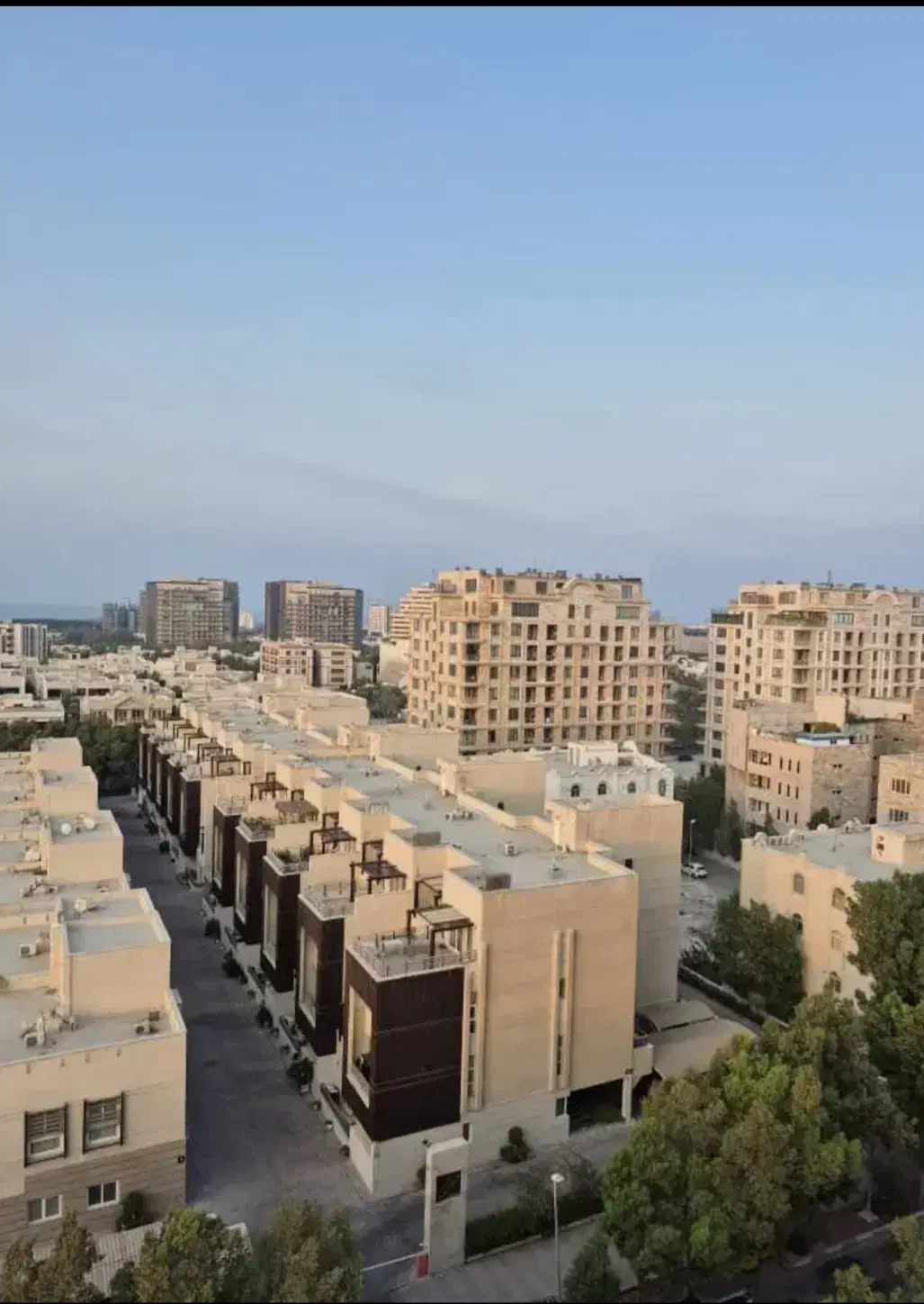 غرفه تجاری نزدیک میدان حکیم