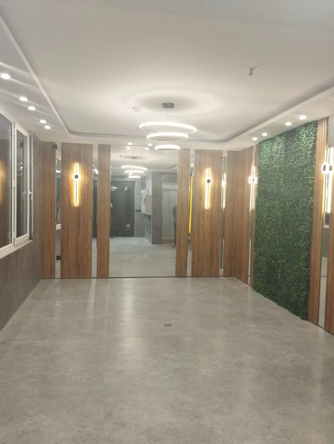 ویلای تجاری200مترزمین275بناسندازادرستگاری