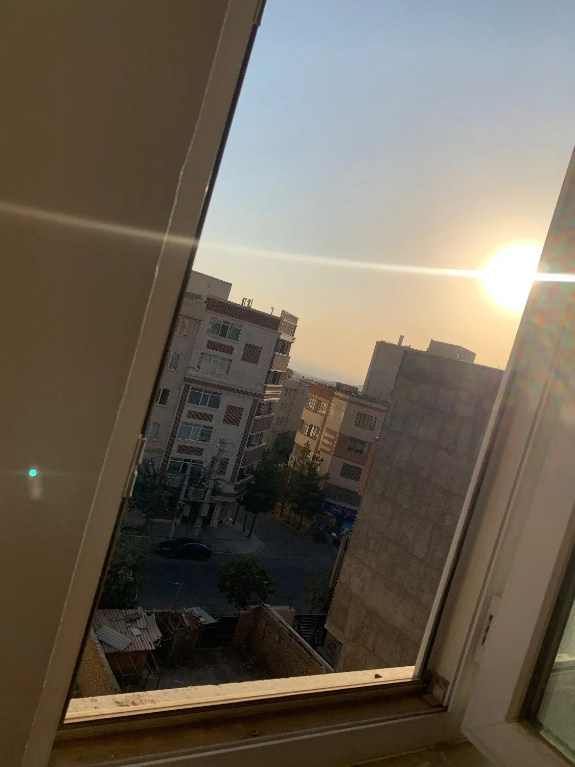 آپارتمان ۸۵متری نوساز کلید نخورده ستاری شهرک آسمان