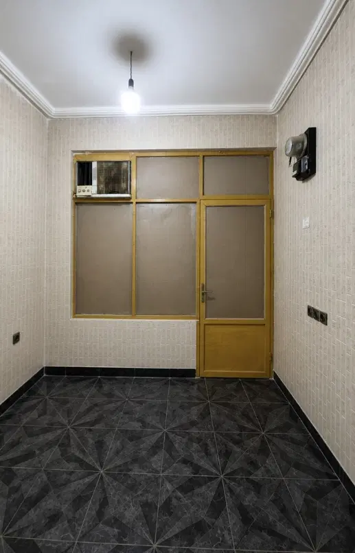 مغازه ۱۴ متری عاشوری