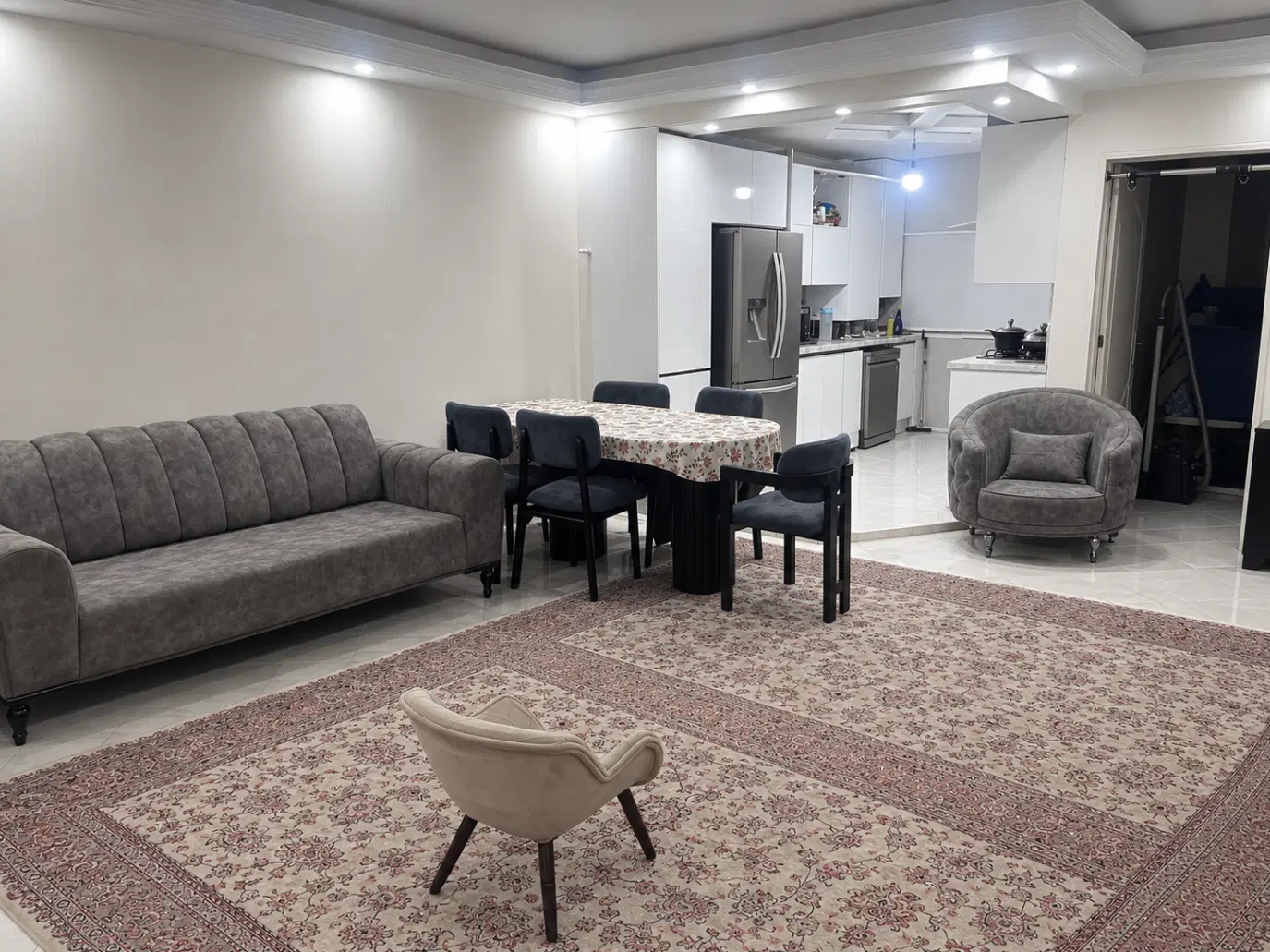 آپارتمان افسریه۷۰ متری دو خواب