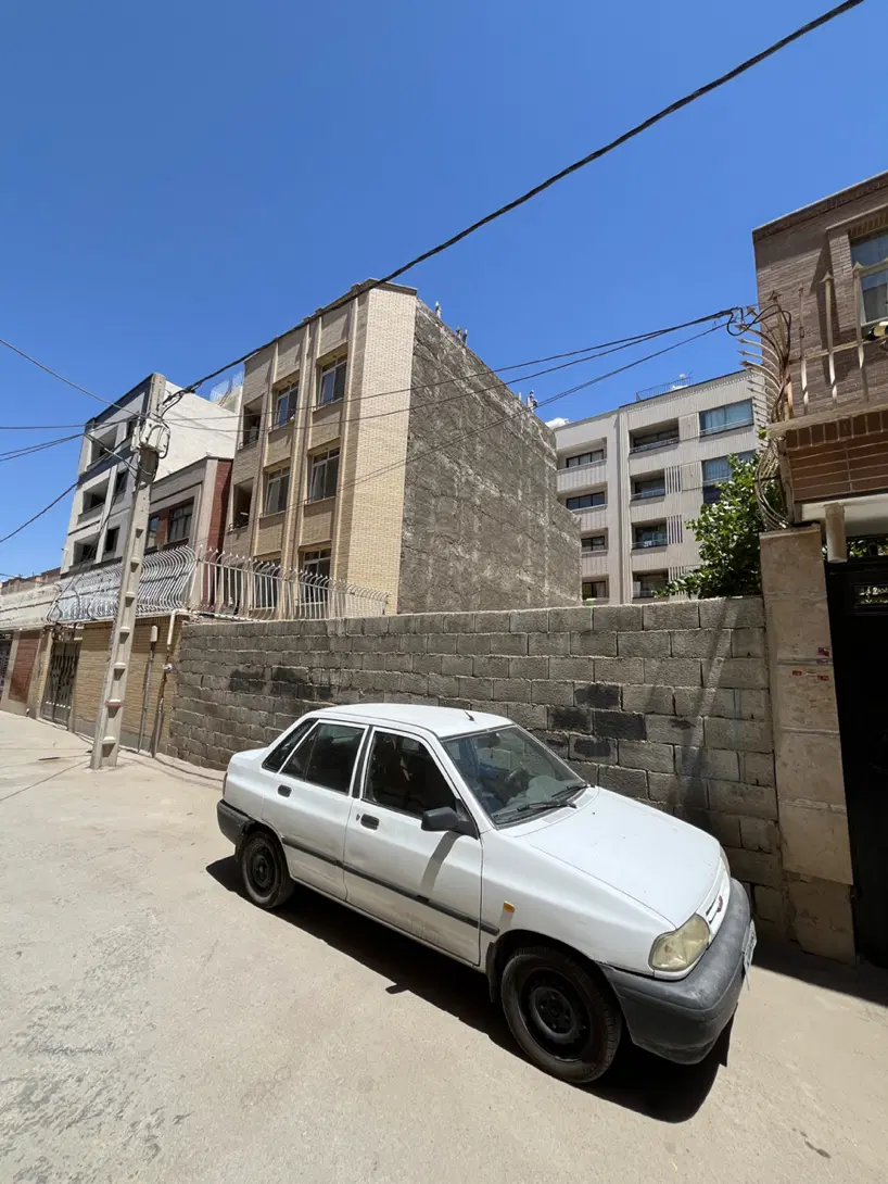 زمین ۱۸۱ متری بلوار ایمان
