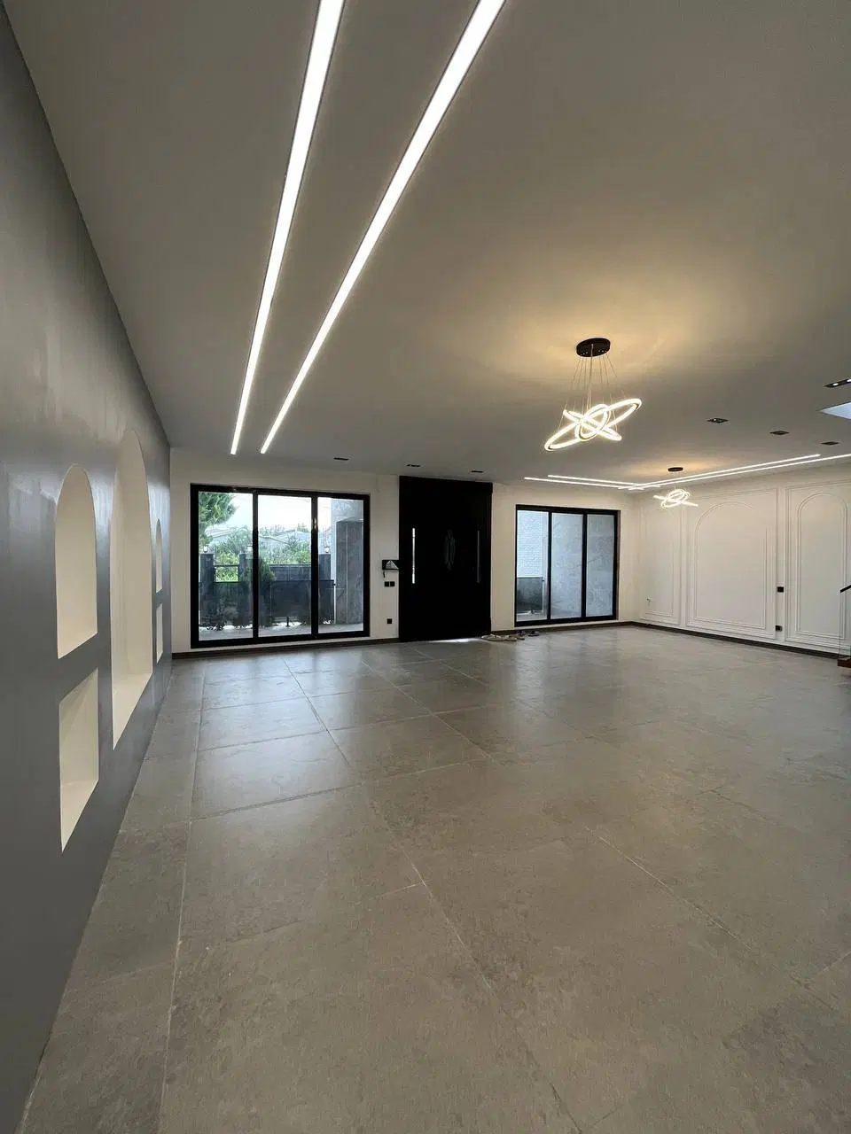 نمامدرن ۴۰۵متری استخردار ۱۰تومن نقدی