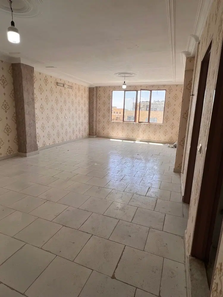 آپارتمان۹۵متری خوش نقشه __املاک سران