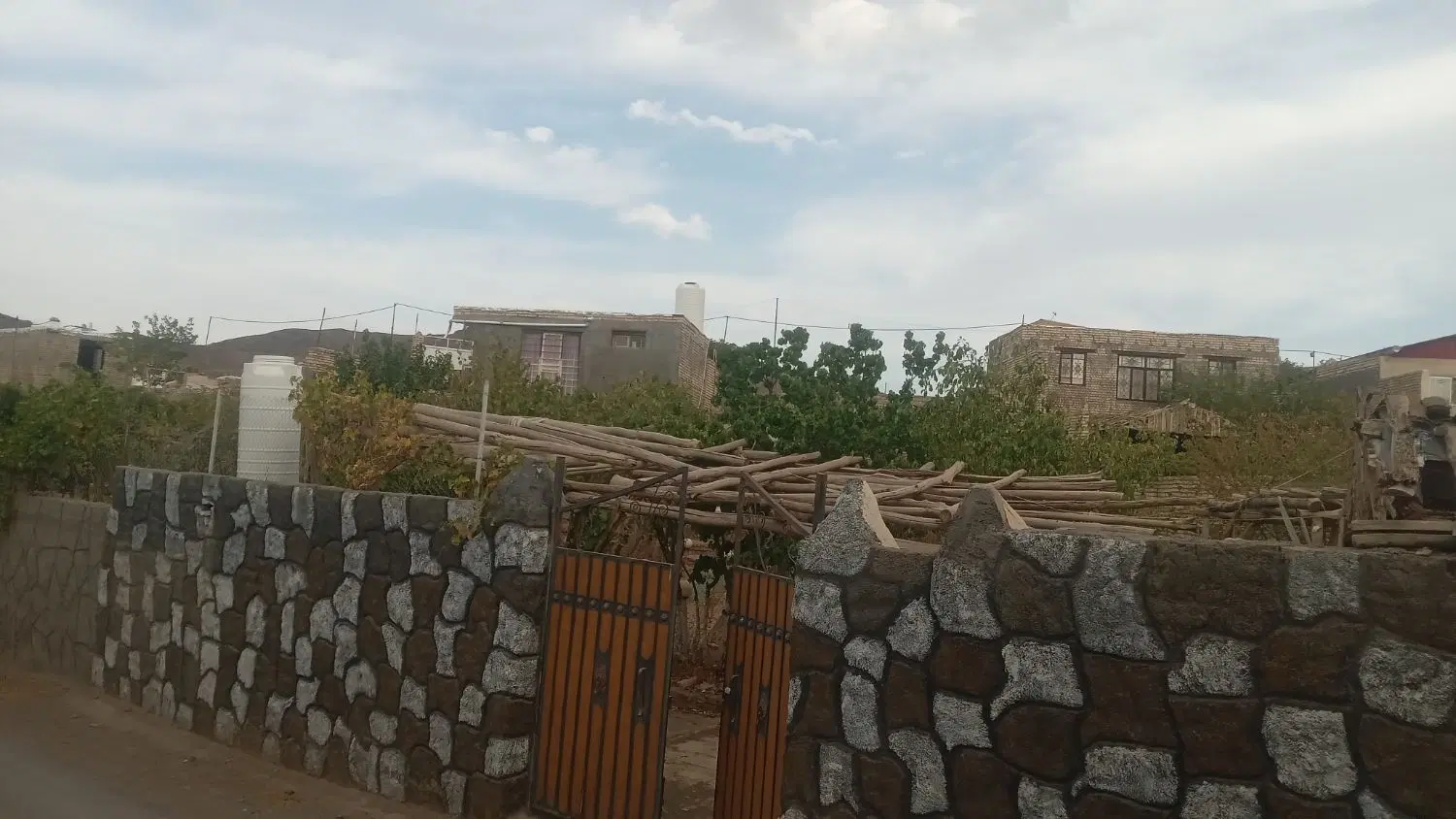 باغچه فروشی در وشنوه ( هده )