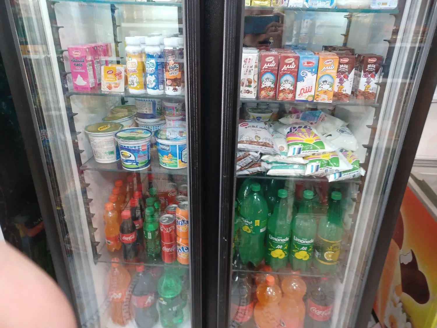 واگذاری سوپر مارکت حاشیه نظام دوست