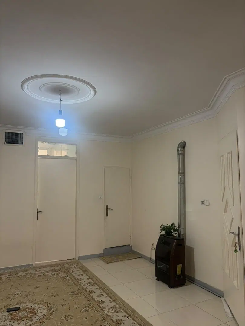 ۴۸متری پارکینگ دار