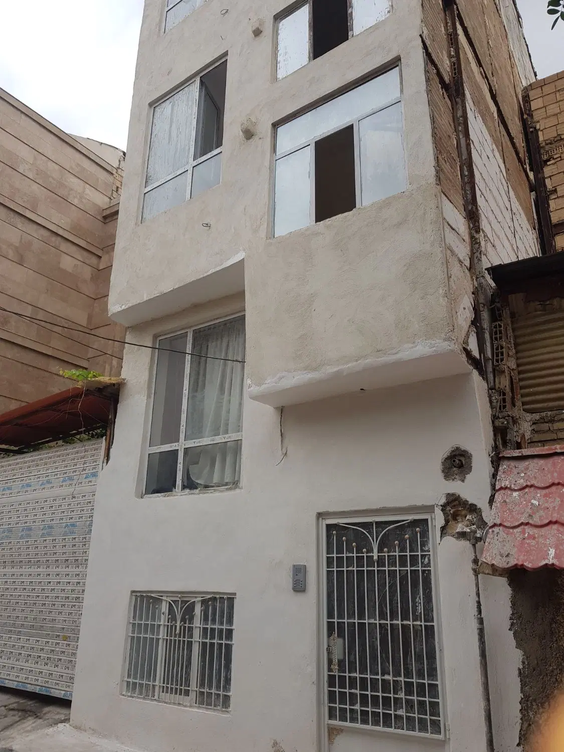 آپارتمان ۵۰ متر فکوری ۱۱ طبقه سوم یکخواب