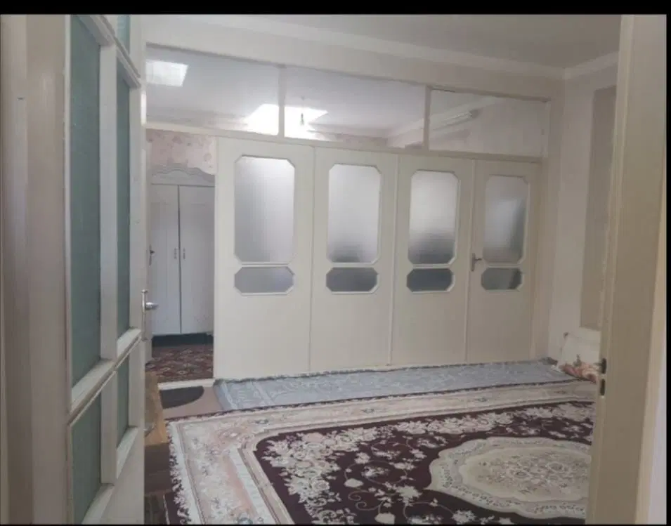 یک باب منزل مسکونی واقع در شهرک قدس