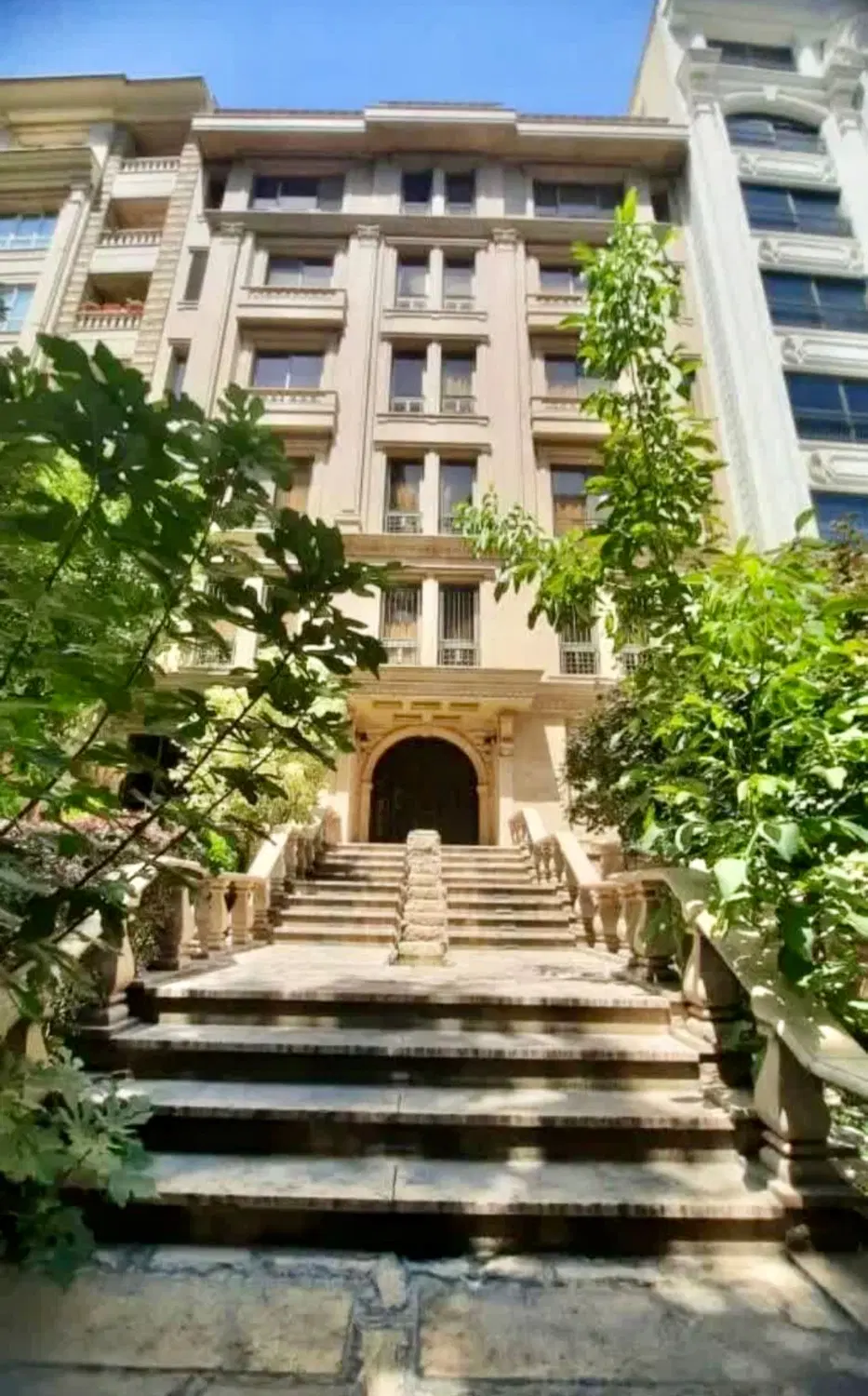 ویلایی استقلال طالقانی مدرس خیام فردوسی ویلاشهر