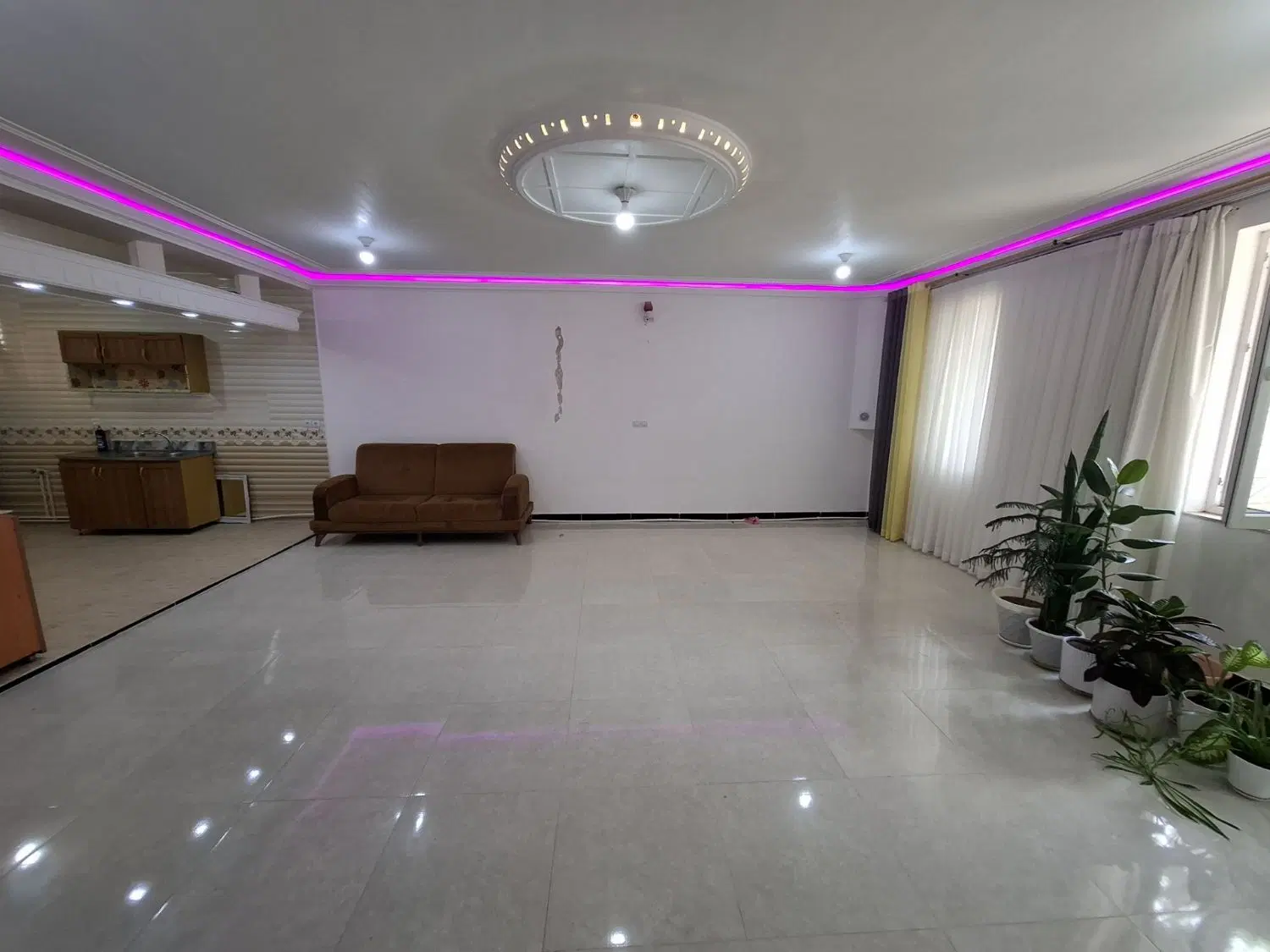 خانه ۱۱۰ متری یک خوابه