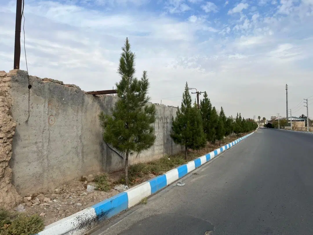 ملک صنعتی با موقعیت نجاری مسکونی