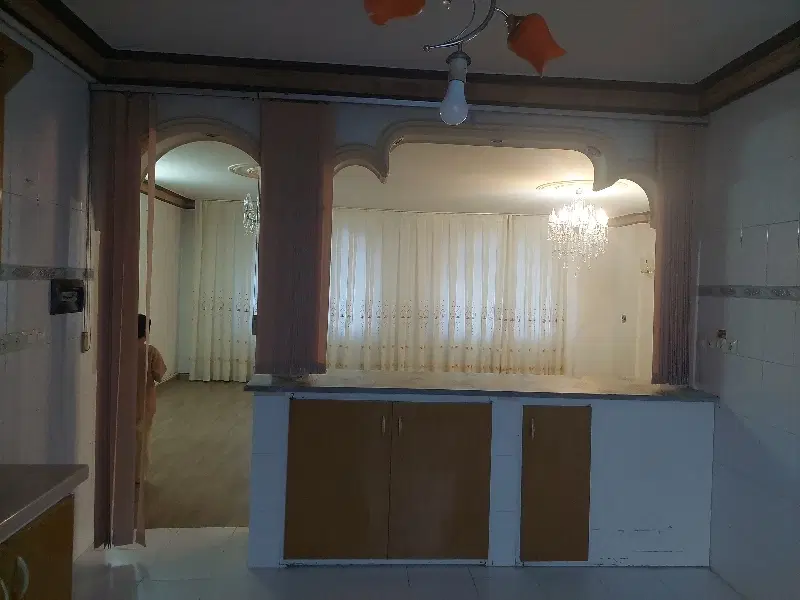 اجاره آپارتمان طبقه سوم از یه واحده