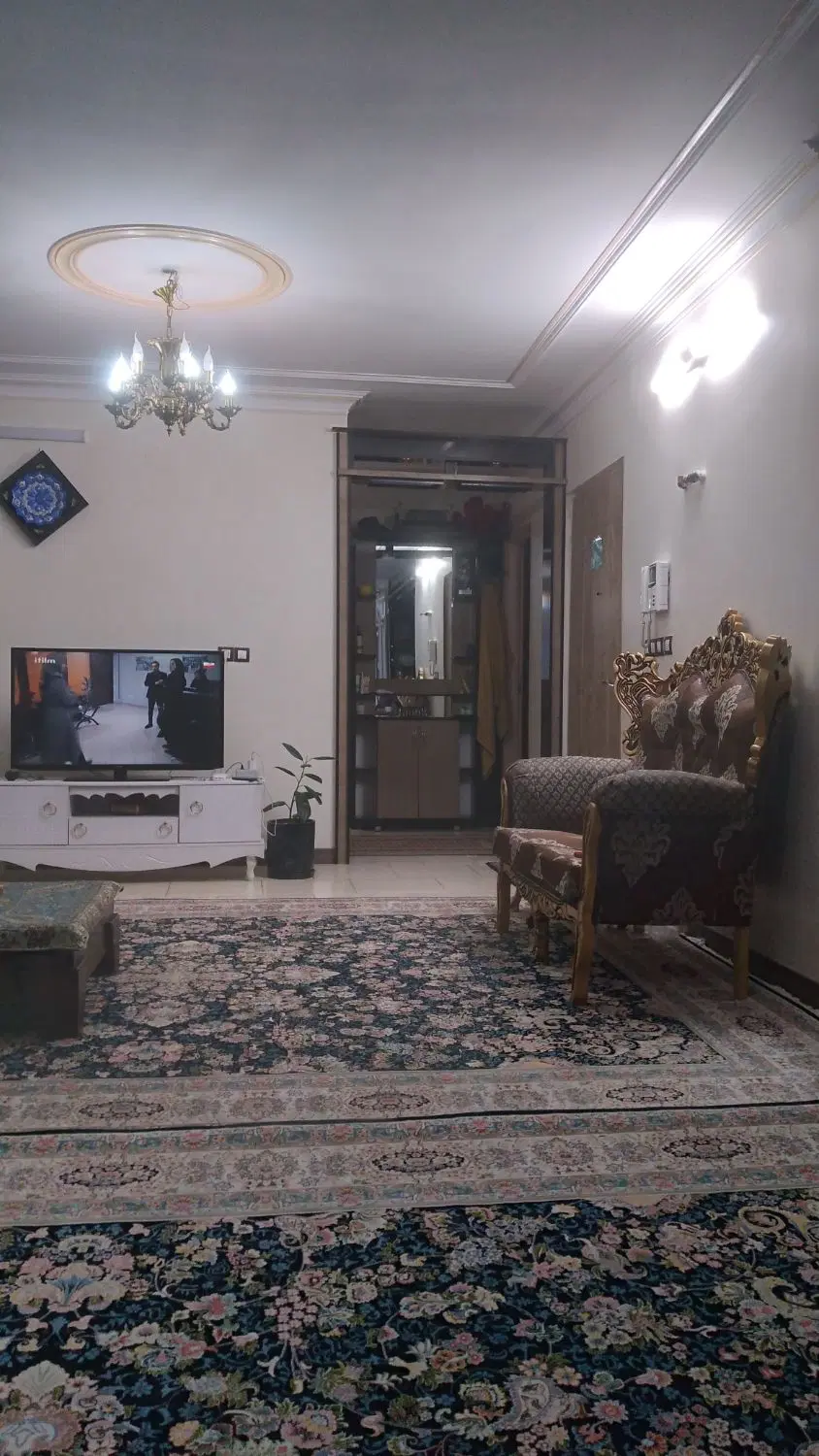 آپارتمان ۸۹ متر ۲ خوابه