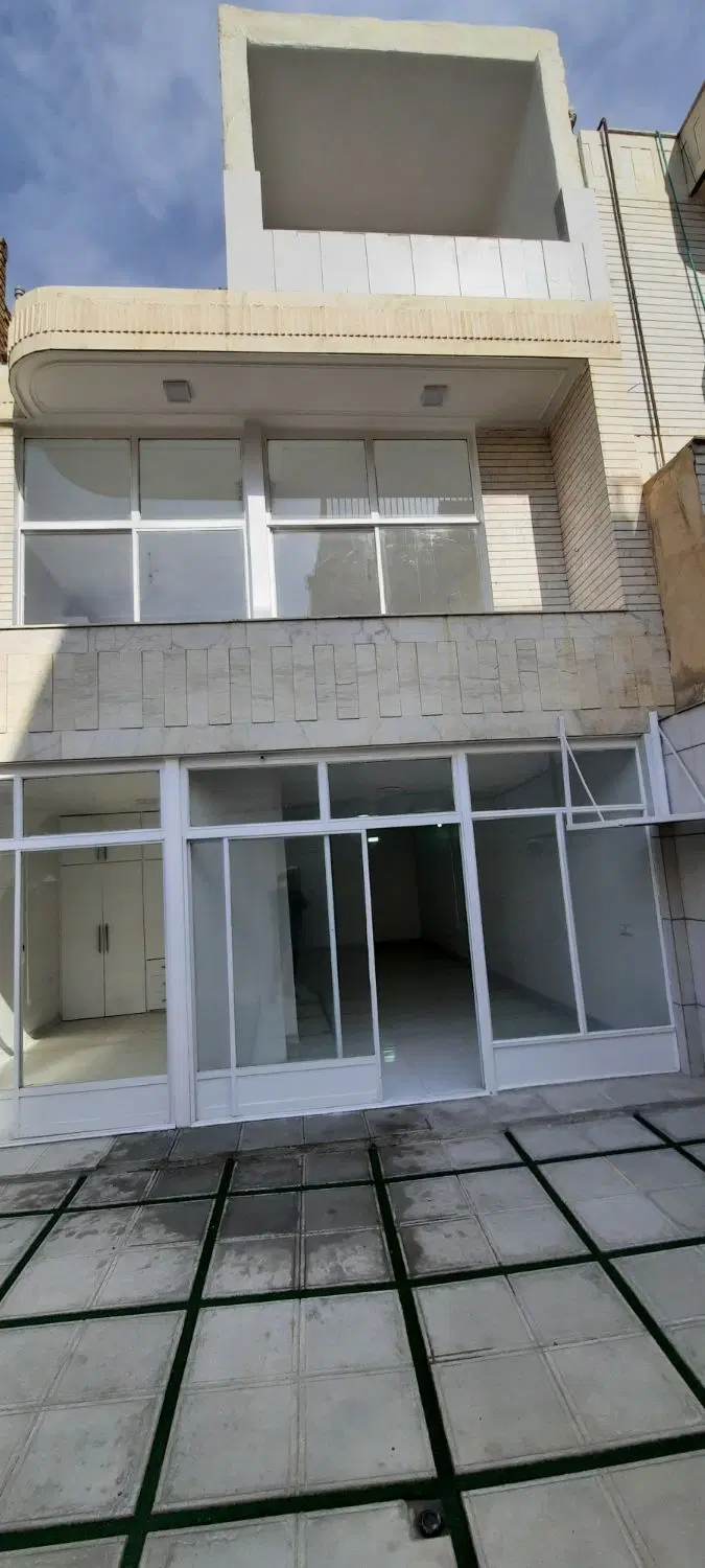 دوطبقه ویک بهار خواب بازسازی شده