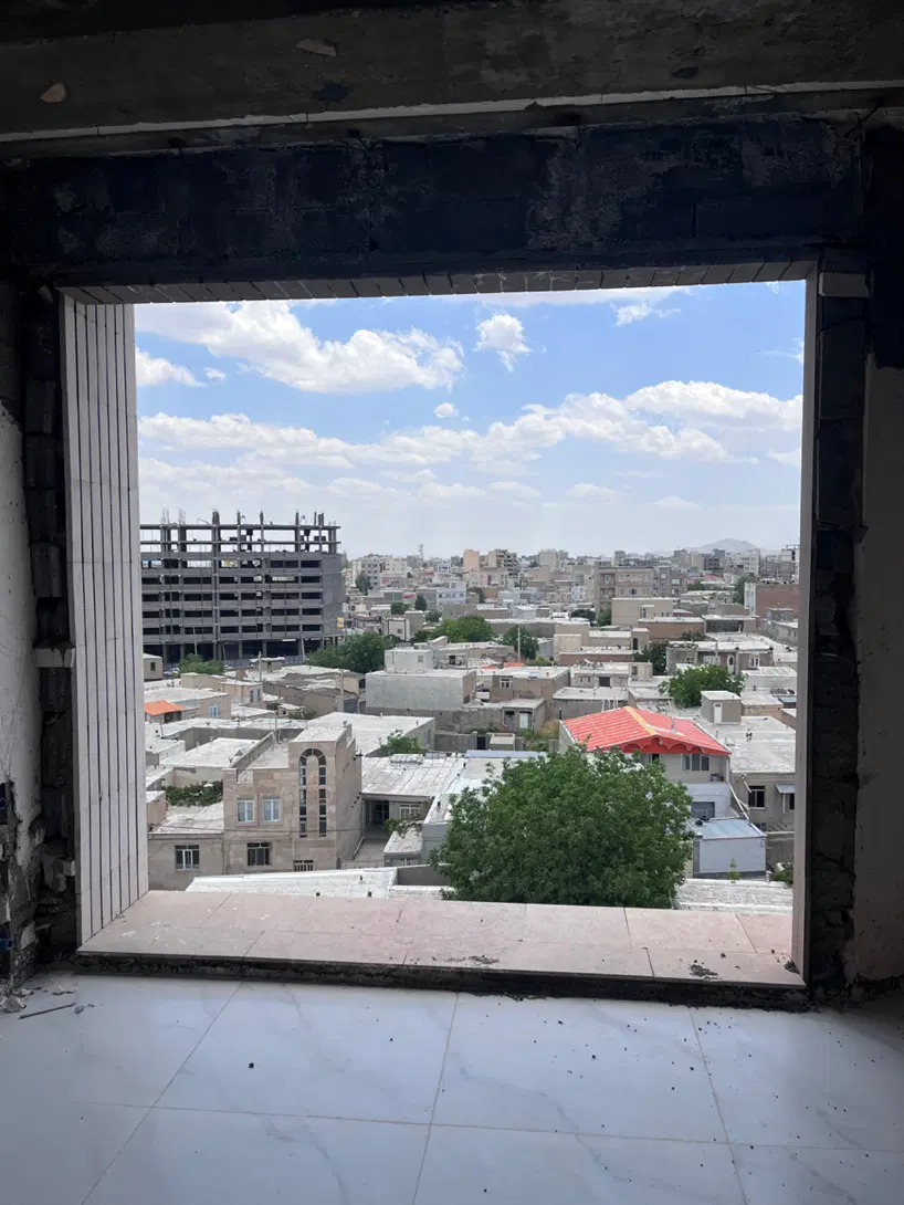 * پیش فروش آپارتمان * تحویل ۲ ماهه *