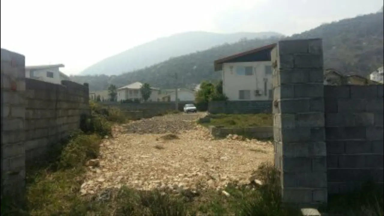 زمین ۳۵۴ متری با سند تک برگ و پروانه ساخت