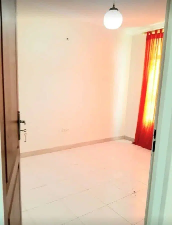 70 متری دو خوابه غرق نور