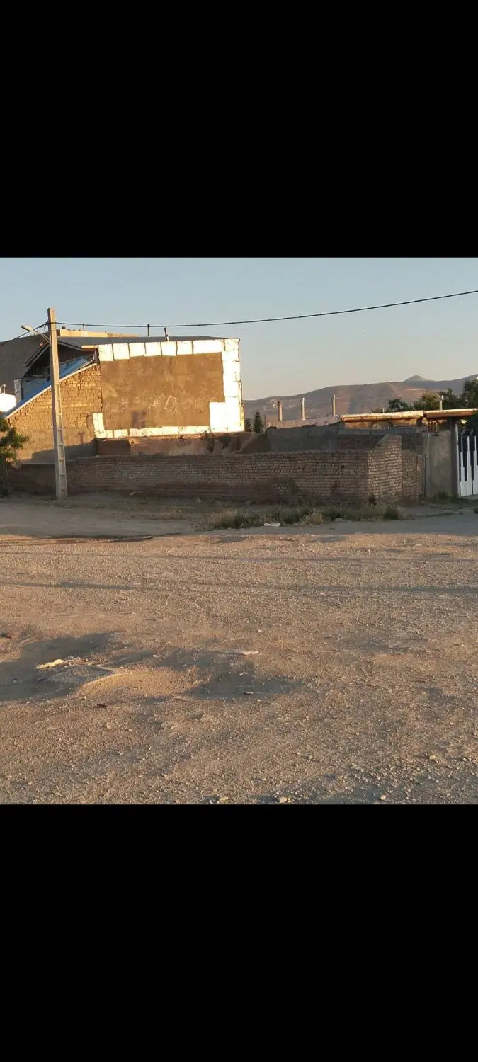 زمین مسکونی