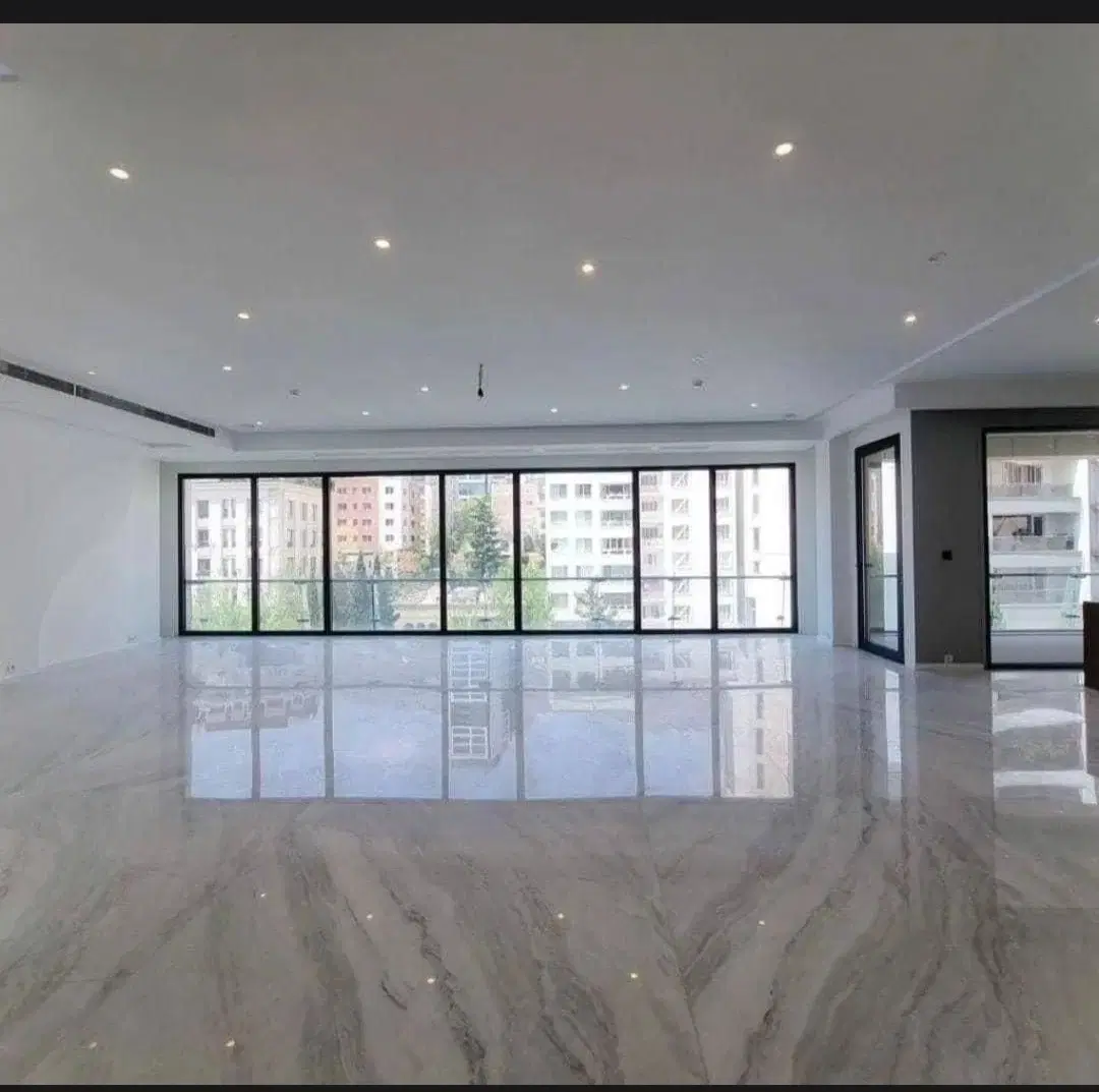 ۱۵۰متر روبه نما تاپ لوکیشن همایون ویلا غرق نور