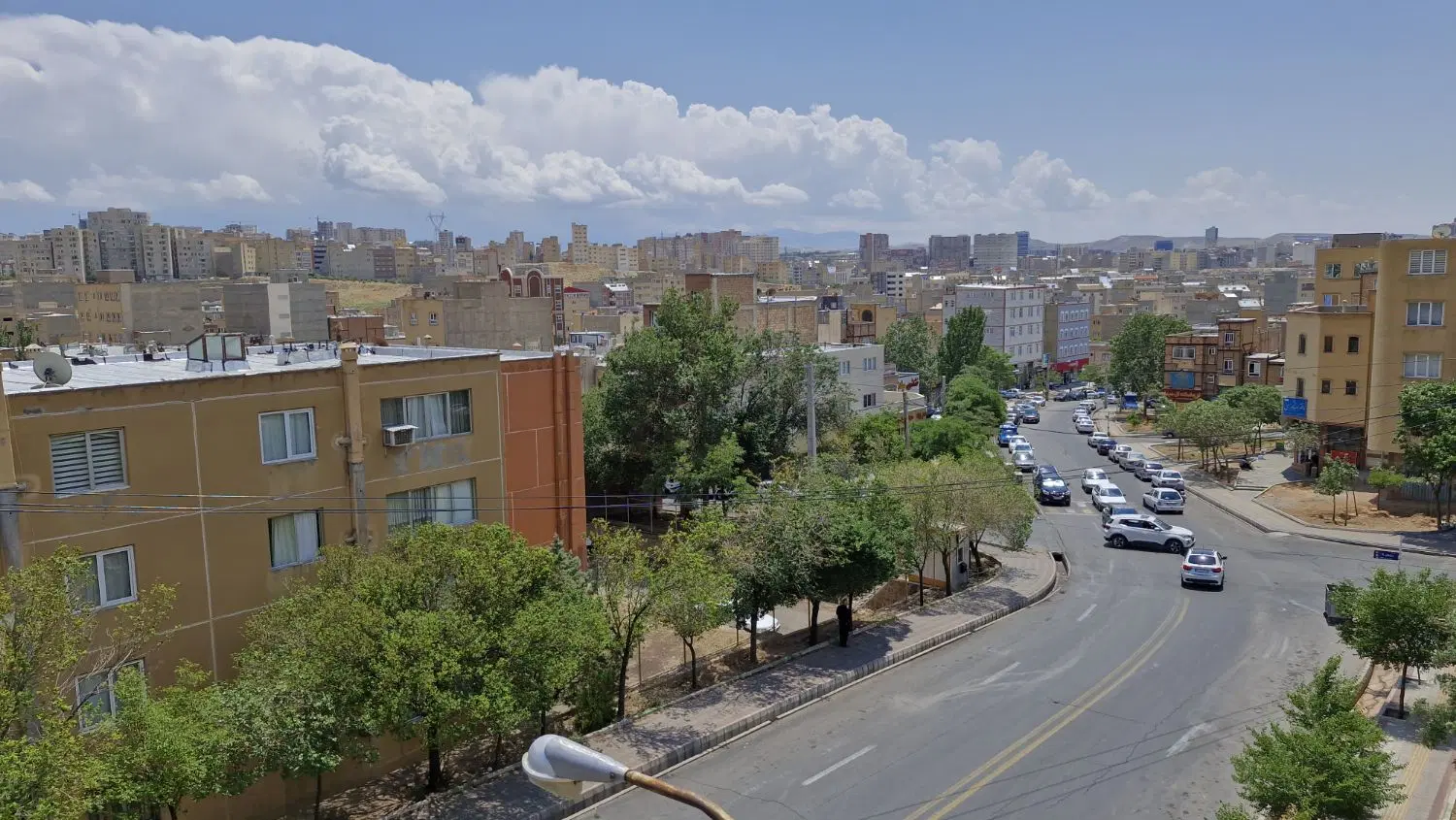 آپارتمان دو خوابه بهترین جای شهرک باغمیشه
