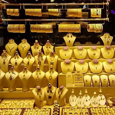 اجاره مغازه  مناسب طلا فروشی در خیابان انقلاب