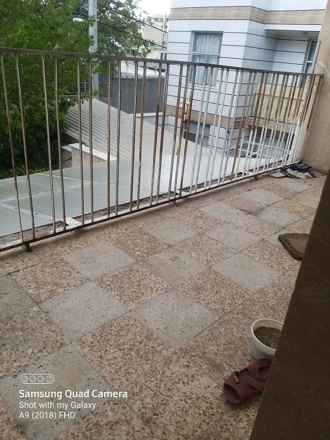 رهن و اجاره واحد ۱۱۰ متری با در ورودی مجزا