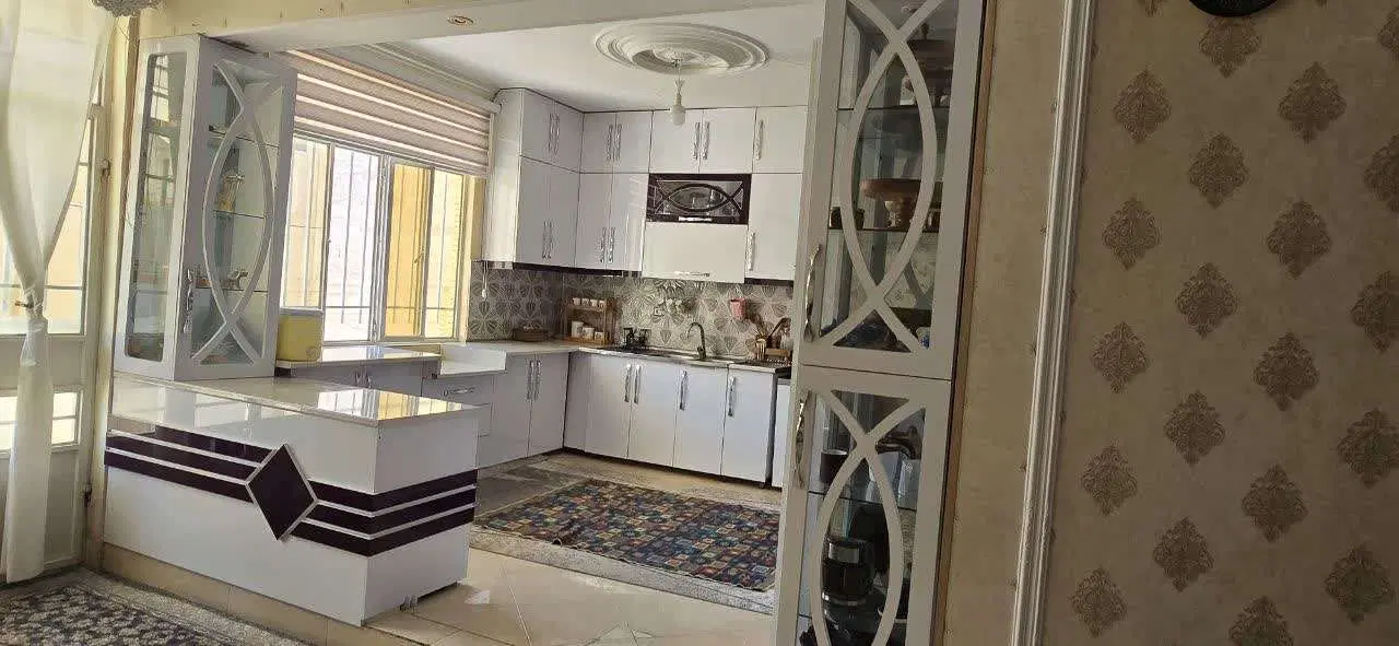 رهن کامل آپارتمان سه خوابه در باغچه بان