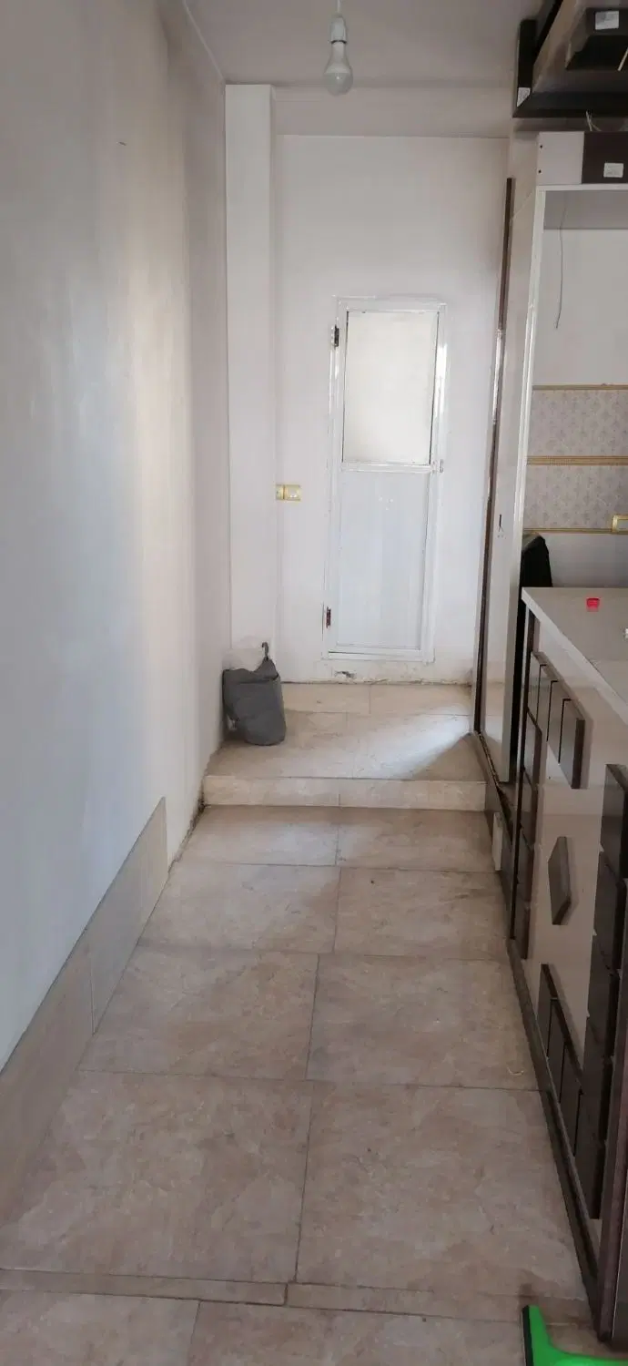 اپارتمان ۱۰۰ متری. پر نور. طبرسی شمالی ۱۶  نوساز
