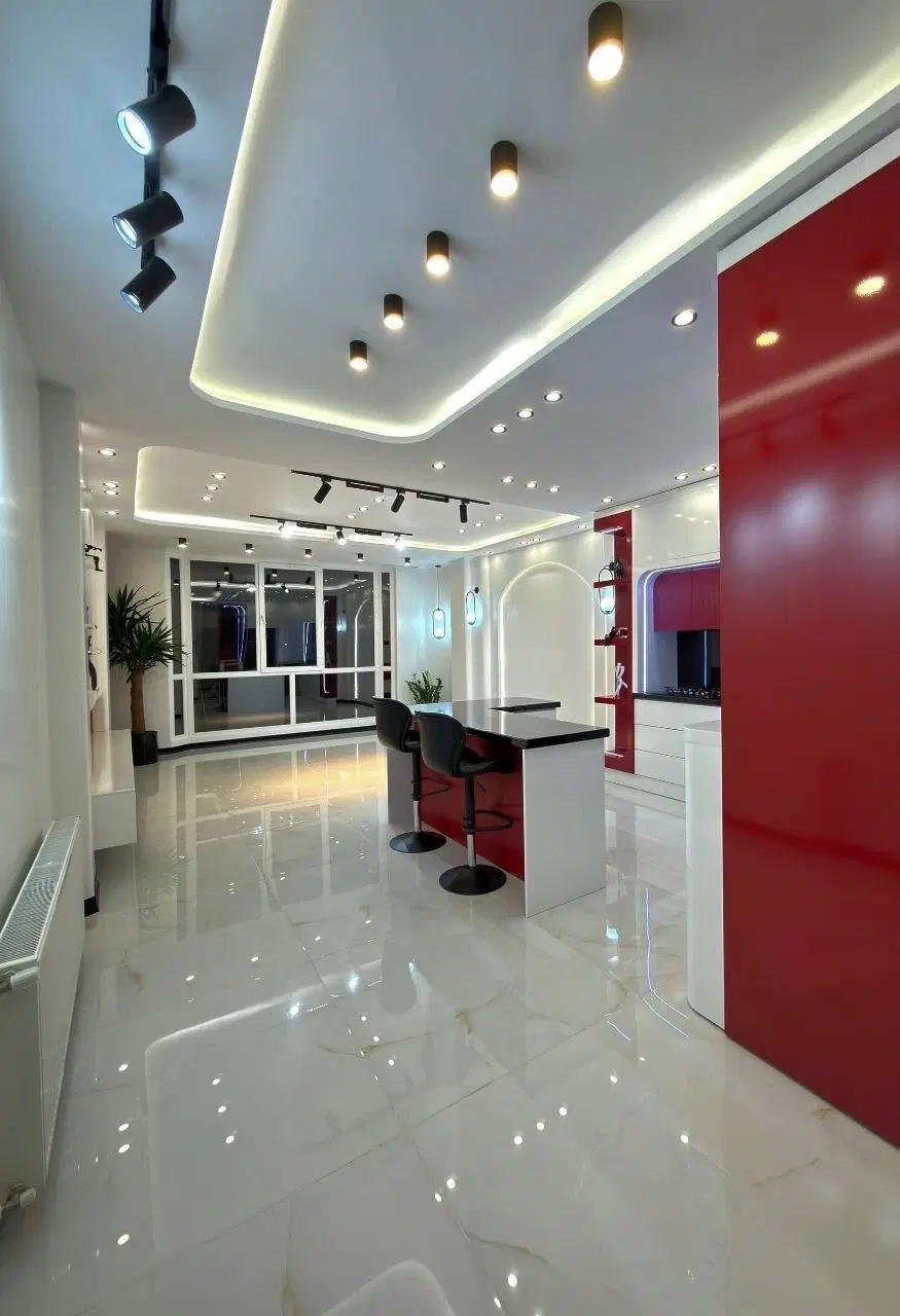 ۶۴متر(سندتکبرگ)پارکینگ+آسانسور+روبه نما