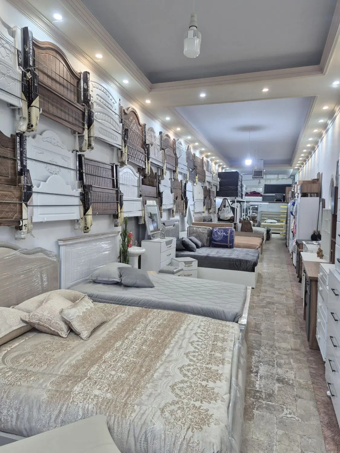 مغازه تجاری