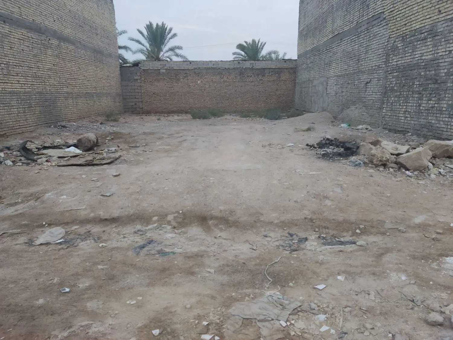 زمین ۱۸۰ متری ملاشیه