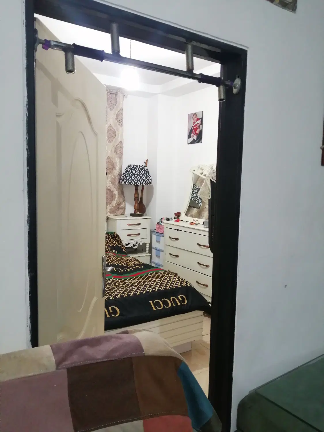 واحد۶۳متری تک واحدی اسانسور دار