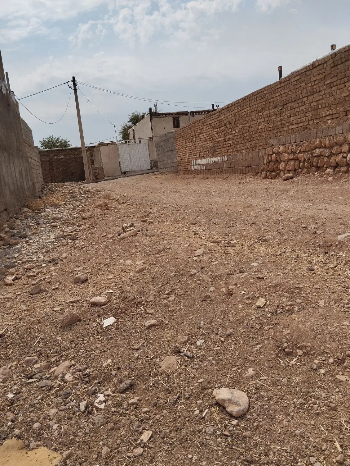 زمین مسکونی