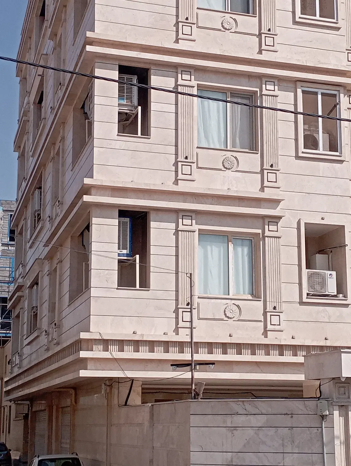 زمین مسکونی در خیابان کمیل