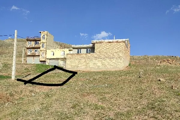 زمین ۱۷۵ متری نایسر
