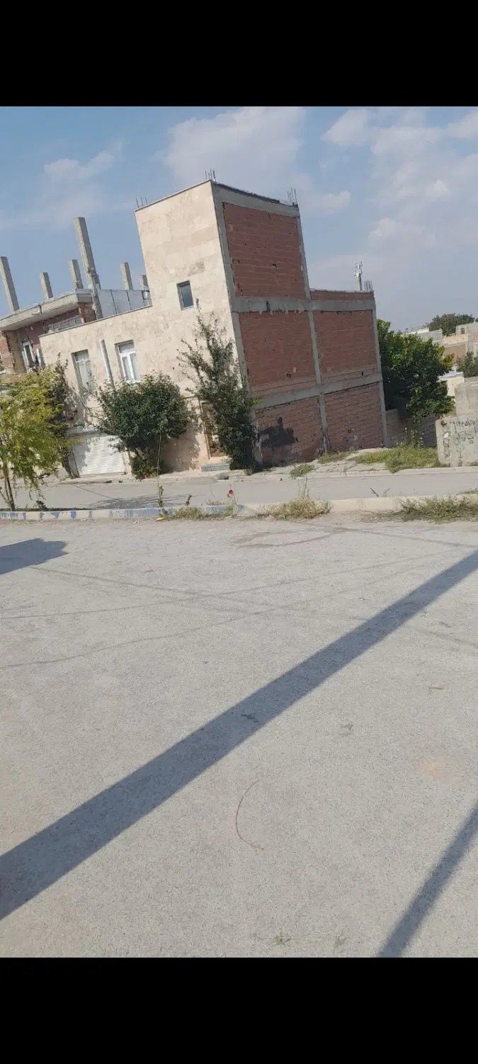 زمین داخل محدوده روستا