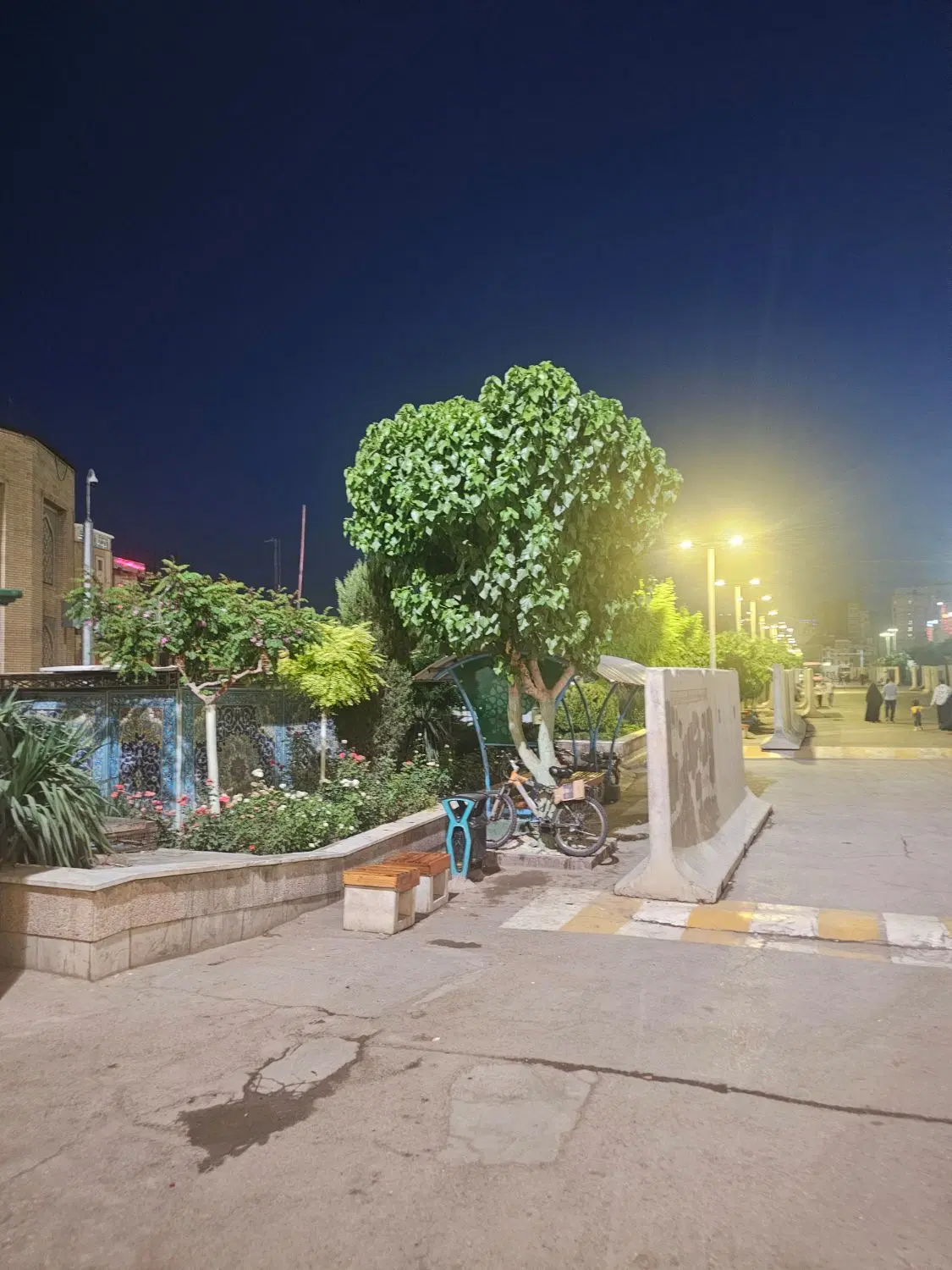زمین باغی حاجی آباد شاهین شهر