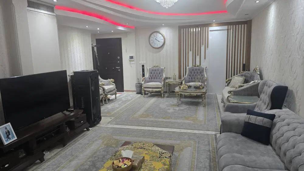 ۸۷ متر دو خوابه فول امکانات کوثری