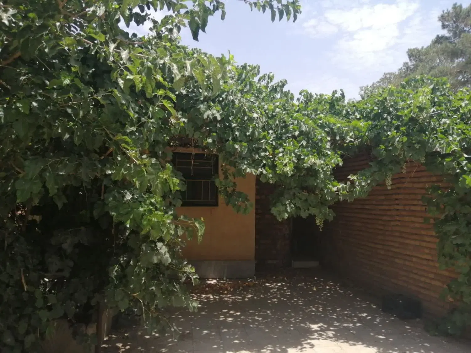 منزل مسکونی پوریای ولی