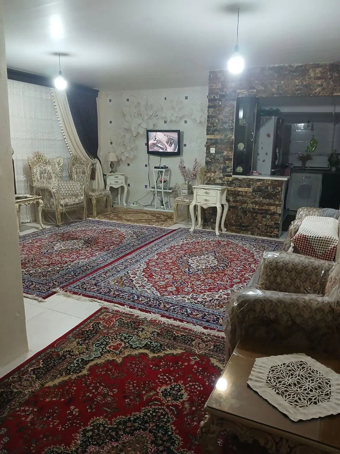 اتاق خالی با تمام امکانات
