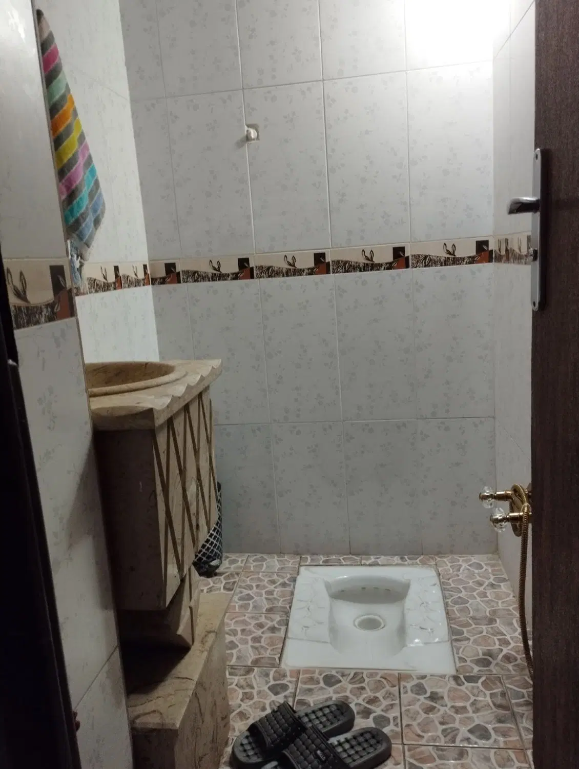 طبقه اول خانه 100 متری در علی آباد طپانچه