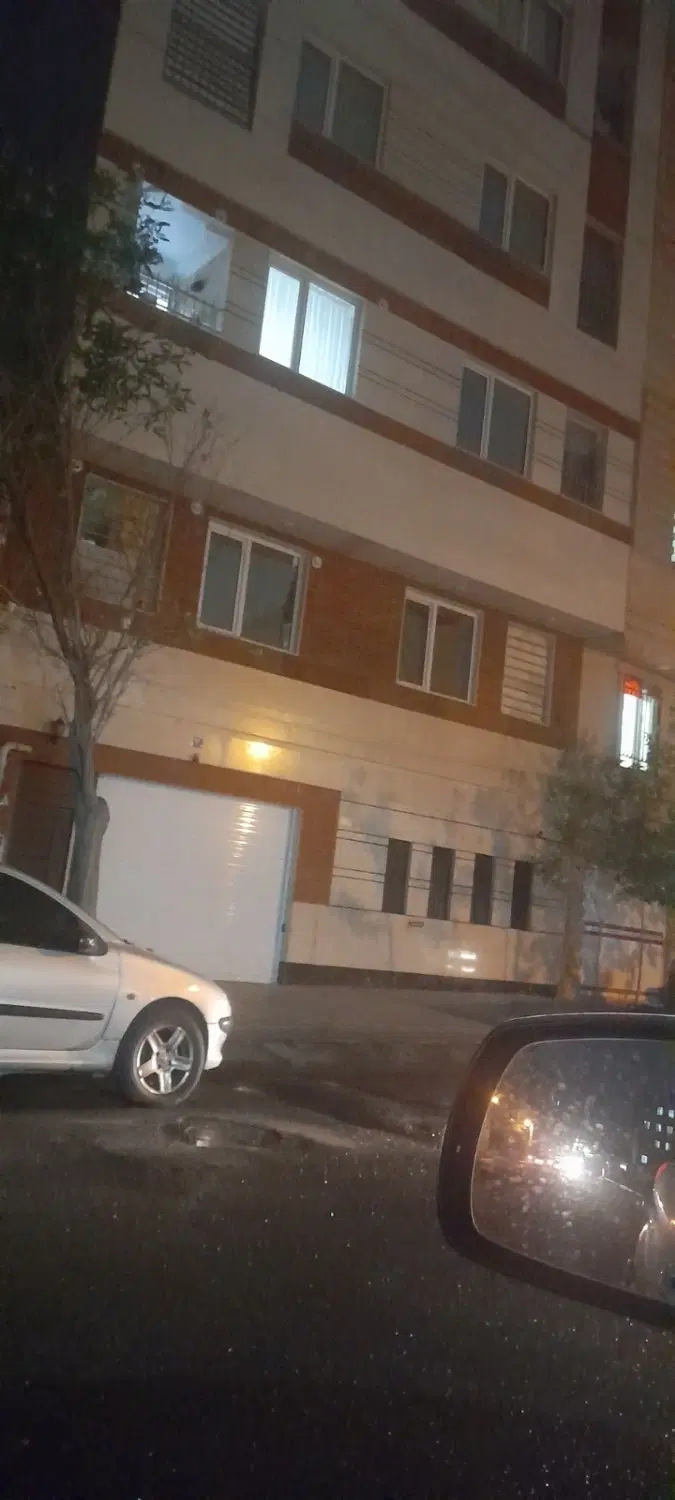 آپارتمان ۱۱۰متر.دوسال ساخت باپارکینگ ۱۱۰۰رهن کامل