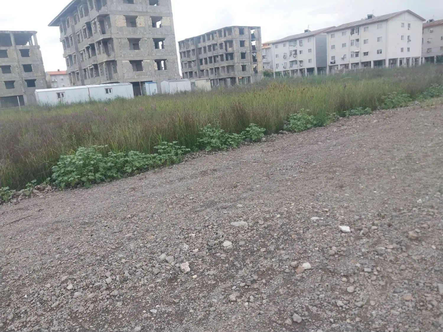 زمین مسکونی ۱۸۰ متر مربع