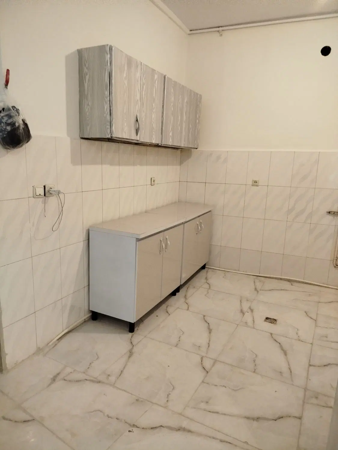 فروش یک واحد مسکونی ۶۰ متری حاج منصور تیموری