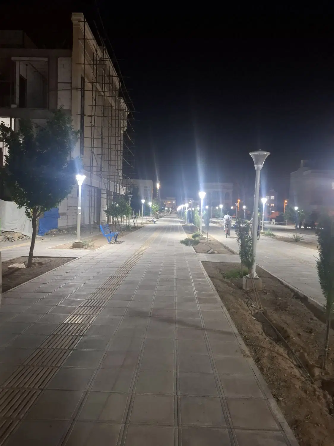 زمین  مسکونی تجاری