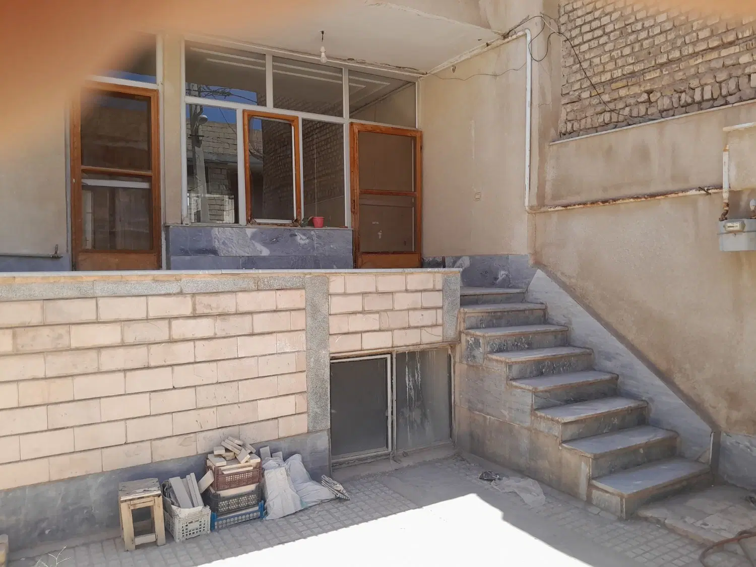 خانه دو طبقه ۱۵۷ متری درباغ ابریشم کوچه۱۱۰ محمودیه