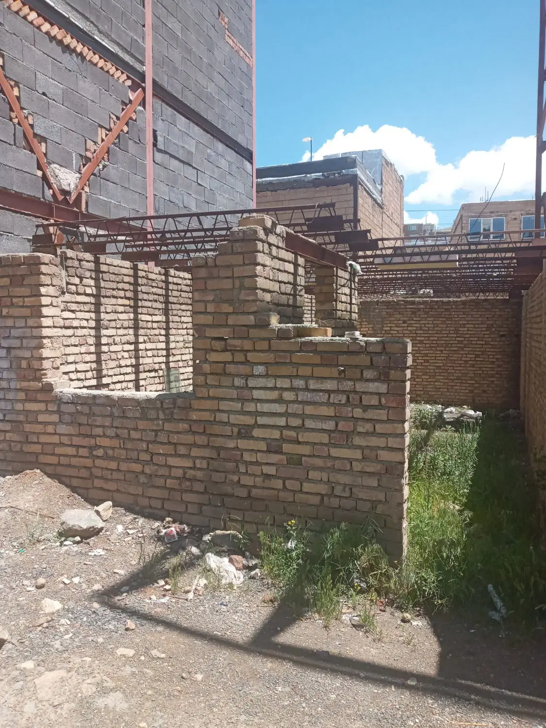زمین مسکونی62متری  بهارستان آساوله
