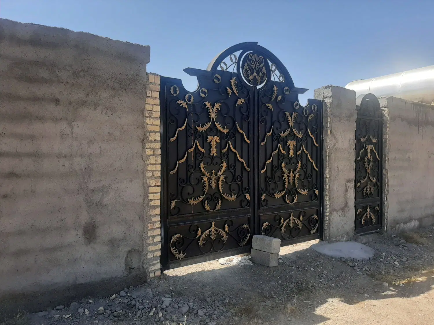 فروش یک قطعه ۵۰۰ متری در جاده شاندیز