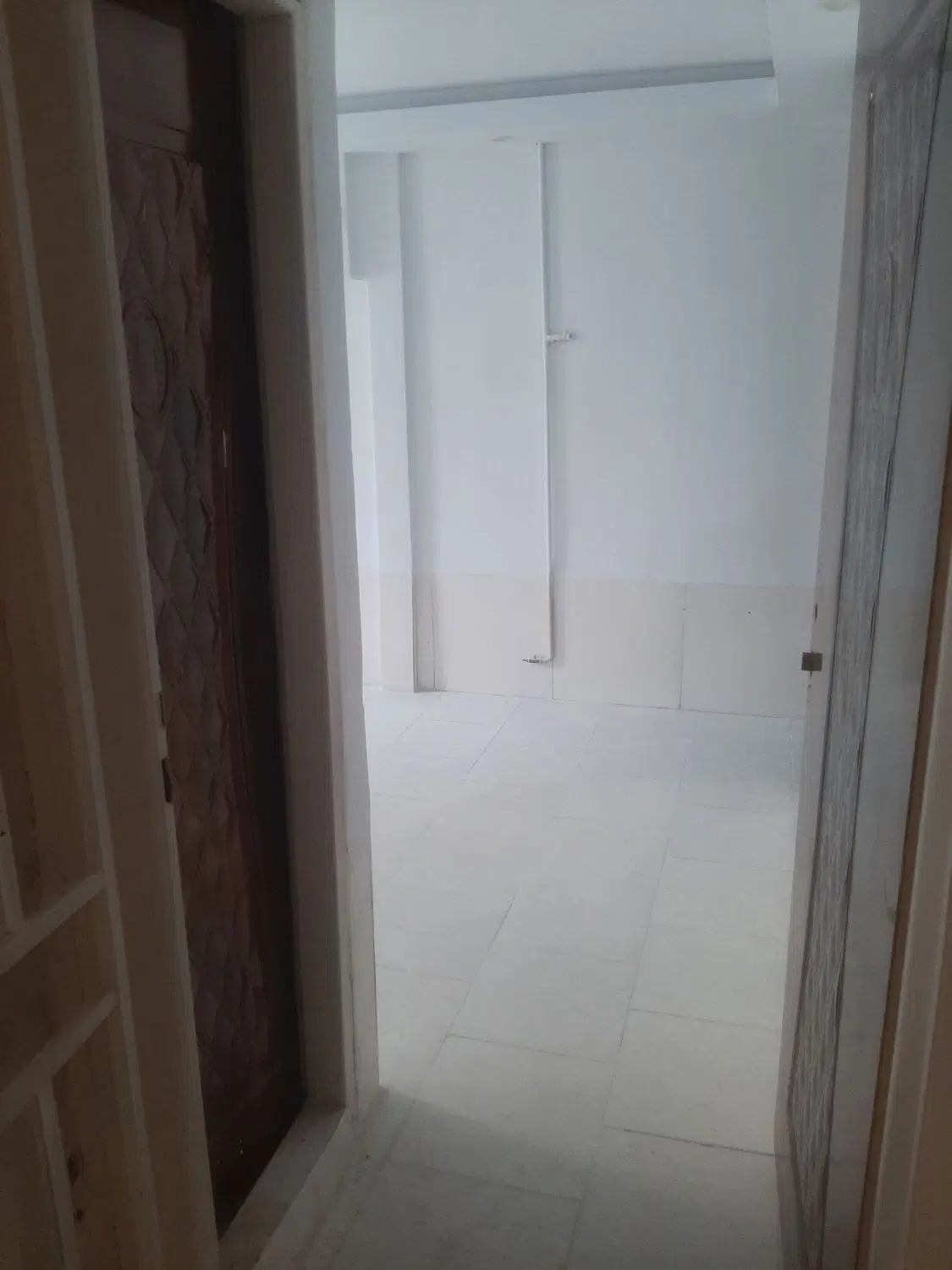 پنجاه متر طبقه همکف روبه نما